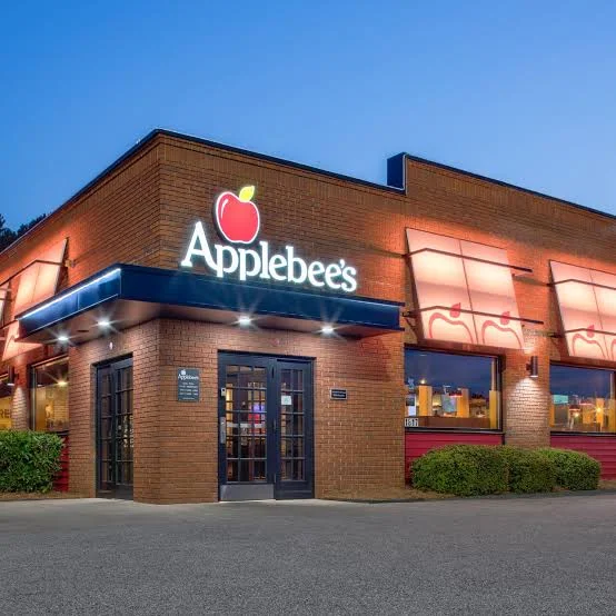 apple bees happy hour